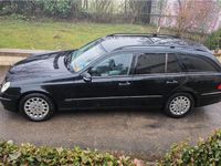 Gebraucht Mercedes E270 180 PS (132 kW) 2004 Schwarz Kombi