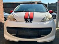 Gebraucht Peugeot 107 68 PS (50 kW) 2008 Weiß Kleinwagen