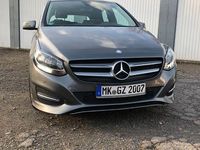 Gebraucht Mercedes B180 122 PS (89 kW) 2016 Grau Van / Kleinbus