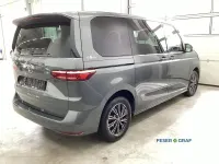 Gebraucht VW Multivan Life 150 PS (110 kW) 2025 Indiumgrau metallic Van / Kleinbus