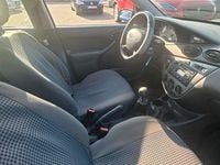 Second-hand Ford Focus 131 CP (96 kW) 2003 Gri Break