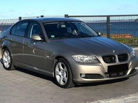 Gebraucht BMW 320 177 PS (130 kW) 2010 Gold Limousine
