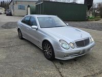 Gebraucht Mercedes E270 Avantgarde 177 PS (130 kW) 2002 Silber Limousine