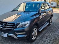 Gebraucht Mercedes ML250 204 PS (150 kW) 2014 Grau SUV