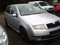 Gebraucht Skoda Fabia Comfort 75 PS (55 kW) 2001 Diamantsilber metallic Kleinwagen