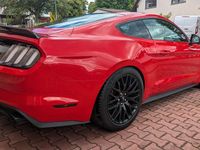 Gebraucht Ford Mustang GT 421 PS (309 kW) 2017 Rot Coupé