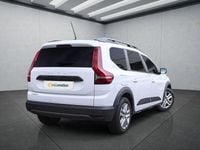 Gebraucht Dacia Jogger 101 PS (74 kW) 2024 Weiß Van / Kleinbus