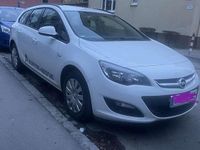 Gebraucht Opel Astra Selection 101 PS (74 kW) 2013 Weiß Kombi