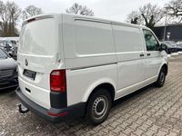 Gebraucht VW Transporter 102 PS (75 kW) 2018 Candyweiß Van