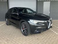 Gebraucht Alfa Romeo Stelvio Super 179 PS (131 kW) 2017 Schwarz SUV