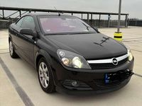 Gebraucht Opel Astra Cabriolet 140 PS (102 kW) 2008 Schwarz Cabrio