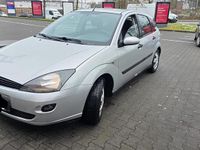 Gebraucht Ford Focus 105 PS (77 kW) 2001 Silber Kleinwagen