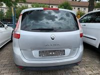 Gebraucht Renault Scénic III Dynamique 131 PS (96 kW) 2011 Grau Van / Kleinbus