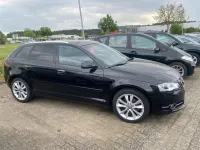 Używany Audi A3 Ambition 105 KM (77 kW) 2012 Czarny Hatchback