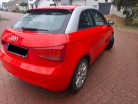 Gebraucht Audi A1 Attraction 105 PS (77 kW) 2010 Rot Kleinwagen