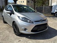 Gebraucht Ford Fiesta 96 PS (70 kW) 2011 Silber Kleinwagen