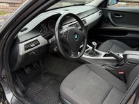 Gebraucht BMW 318 143 PS (105 kW) 2007 Grau Limousine