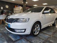 Używany Skoda Rapid Elegance 105 KM (77 kW) 2013 Biały Hatchback