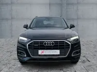 Używany Audi Q5 Basis 204 KM (150 kW) 2024 Czarny SUV