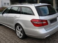 Usata Mercedes E300 231 CV (169 kW) 2012 Argento Station wagon