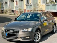 Gebraucht Audi A3 Attraction 184 PS (135 kW) 2014 Braun Limousine