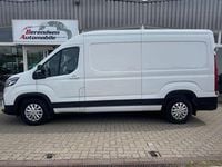 Second-hand Maxus V90 147 CP (108 kW) 2024 Alb Van