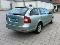 Gebraucht Skoda Octavia Ambiente 160 PS (117 kW) 2010 Grün Kombi