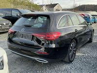 Gebraucht Mercedes C220 Avantgarde 200 PS (147 kW) 2022 Schwarz Kombi