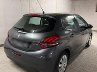 Gebraucht Peugeot 208 Active 82 PS (60 kW) 2016 Grau Kleinwagen