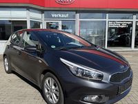 Gebraucht Kia Ceed Vision 100 PS (73 kW) 2015 Grau Kleinwagen
