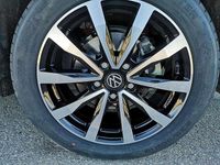 Neu VW Multivan Comfortline 179 PS (131 kW) 2026 Fortanarot metallic Van