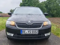 Gebraucht Skoda Rapid Ambition 90 PS (66 kW) 2015 Schwarz Kleinwagen