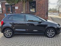 Gebraucht VW Polo Sound 90 PS (66 kW) 2017 Schwarz Limousine