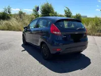 Gebraucht Ford Fiesta 90 PS (66 kW) 2008 Blau Kleinwagen