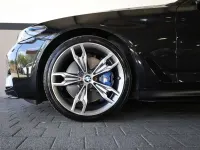 Gebraucht BMW 550 462 PS (339 kW) 2019 Black sapphire metallic (475) Limousine