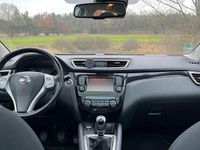 Gebraucht Nissan Qashqai N-Connecta 163 PS (119 kW) 2016 Schwarz SUV