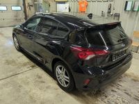 Gebraucht Ford Focus Cool & Connect 120 PS (88 kW) 2022 Agate black (metallic) Kombi