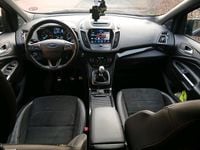 Gebraucht Ford Kuga ST-Line 150 PS (110 kW) 2017 Schwarz SUV