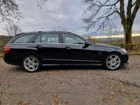Gebraucht Mercedes E300 Avantgarde 231 PS (169 kW) 2011 Schwarz Limousine
