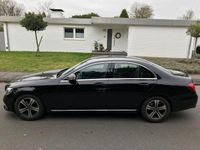 Gebraucht Mercedes E220 194 PS (142 kW) 2018 Schwarz Limousine