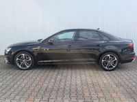 Gebraucht Audi A4 Sport 150 PS (110 kW) 2019 Mythosschwarz metallic Limousine