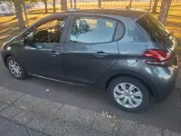 Gebraucht Peugeot 208 Urban Move 68 PS (50 kW) 2016 Andere farben Kleinwagen