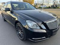 Gebraucht Mercedes E300 Elegance 231 PS (169 kW) 2011 Schwarz Limousine