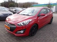 Gebraucht Hyundai i30 Classic 99 PS (72 kW) 2013 Rot Coupé