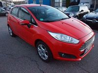 Second-hand Ford Fiesta Titanium 101 CP (74 kW) 2012 Roșu Hatchback