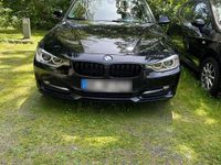Gebraucht BMW 320 Sport Line 184 PS (135 kW) 2012 Schwarz Kombi
