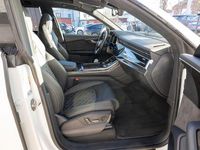 Gebraucht Audi Q8 Ambiente 340 PS (250 kW) 2022 Gletscherweiß metallic SUV