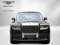 Gebraucht Rolls Royce Phantom 571 PS (419 kW) 2022 Olivin metallic  bespoke Limousine