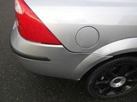 Gebraucht Ford Mondeo 178 PS (130 kW) 2003 Silber metallic Limousine
