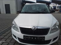 Gebraucht Skoda Fabia Active 75 PS (55 kW) 2014 Weiß Kleinwagen